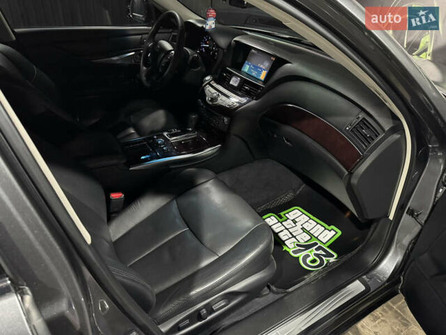 Серый Инфинити Q70, объемом двигателя 2.99 л и пробегом 192 тыс. км за 21999 $, фото 26 на Automoto.ua