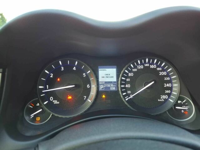 Серый Инфинити Q70, объемом двигателя 3 л и пробегом 215 тыс. км за 3100 $, фото 7 на Automoto.ua