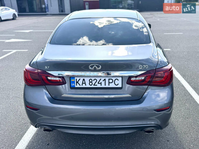 Сірий Інфініті Q70, об'ємом двигуна 3.7 л та пробігом 83 тис. км за 24000 $, фото 5 на Automoto.ua