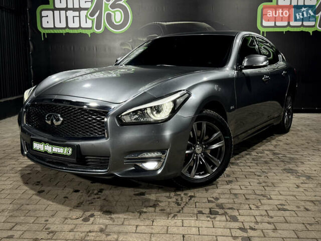 Серый Инфинити Q70, объемом двигателя 2.99 л и пробегом 192 тыс. км за 21499 $, фото 1 на Automoto.ua