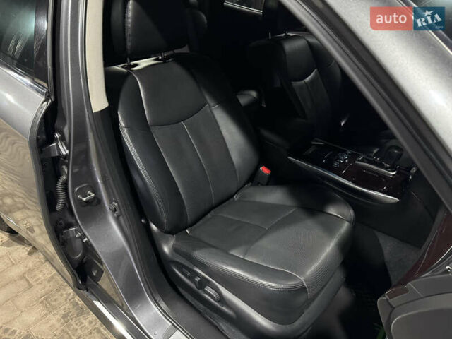 Серый Инфинити Q70, объемом двигателя 2.99 л и пробегом 192 тыс. км за 21999 $, фото 28 на Automoto.ua