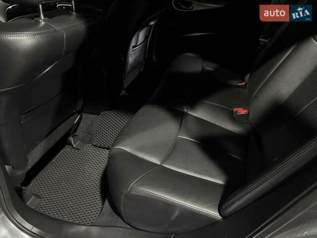 Серый Инфинити Q70, объемом двигателя 2.99 л и пробегом 192 тыс. км за 21499 $, фото 31 на Automoto.ua