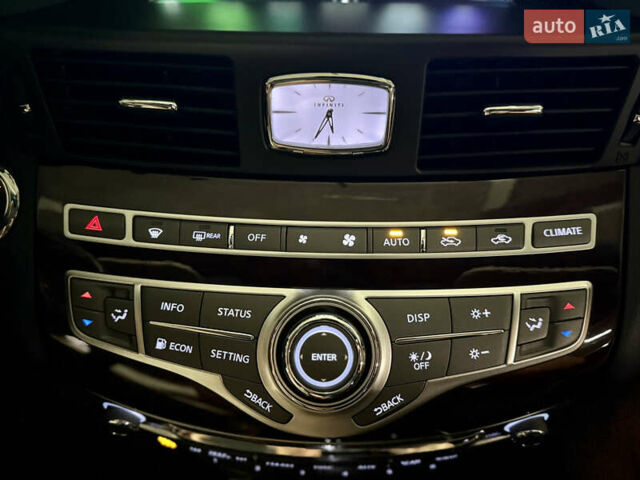 Сірий Інфініті Q70, об'ємом двигуна 3.7 л та пробігом 83 тис. км за 24000 $, фото 19 на Automoto.ua