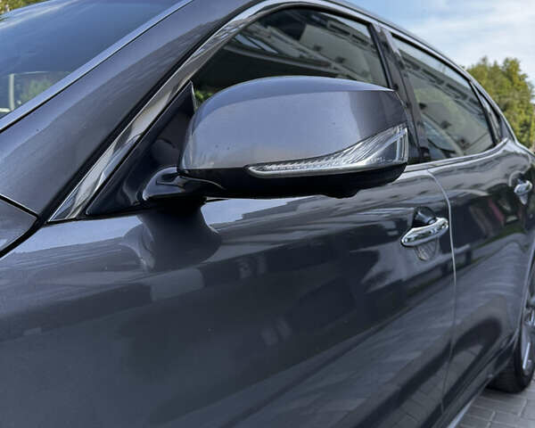 Серый Инфинити Q70, объемом двигателя 3.7 л и пробегом 110 тыс. км за 21500 $, фото 7 на Automoto.ua