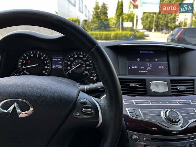 Серый Инфинити Q70, объемом двигателя 3.7 л и пробегом 110 тыс. км за 21500 $, фото 11 на Automoto.ua