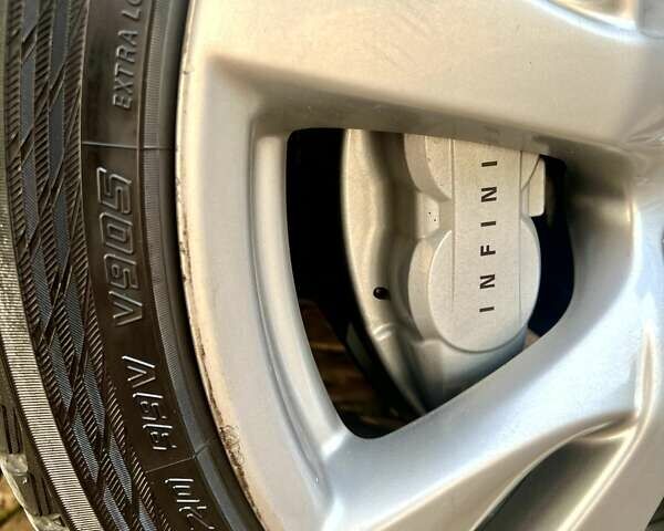 Синій Інфініті Q70, об'ємом двигуна 3.7 л та пробігом 130 тис. км за 16900 $, фото 33 на Automoto.ua