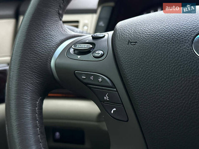 Синій Інфініті Q70, об'ємом двигуна 3.7 л та пробігом 91 тис. км за 15300 $, фото 15 на Automoto.ua