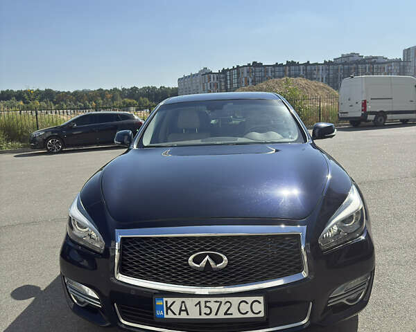 Синий Инфинити Q70, объемом двигателя 3.7 л и пробегом 125 тыс. км за 17000 $, фото 1 на Automoto.ua