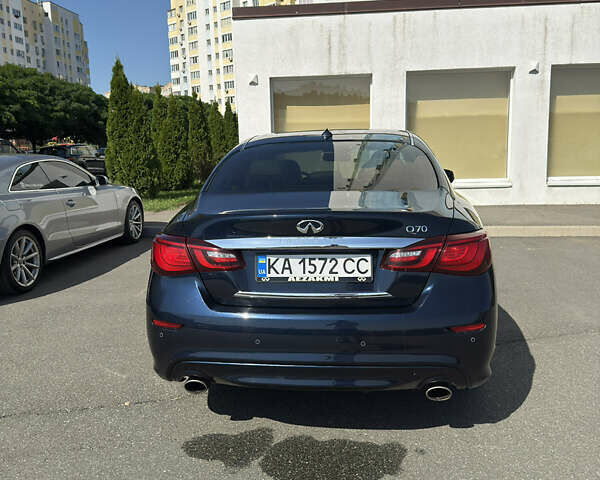 Синий Инфинити Q70, объемом двигателя 3.7 л и пробегом 125 тыс. км за 17000 $, фото 5 на Automoto.ua