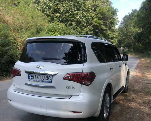 Білий Інфініті КХ, об'ємом двигуна 5.55 л та пробігом 67 тис. км за 25000 $, фото 2 на Automoto.ua