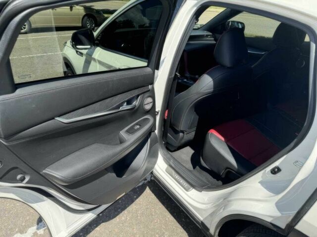 Білий Інфініті КХ, об'ємом двигуна 2 л та пробігом 21 тис. км за 11700 $, фото 8 на Automoto.ua