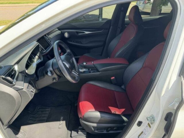 Білий Інфініті КХ, об'ємом двигуна 2 л та пробігом 21 тис. км за 11700 $, фото 6 на Automoto.ua