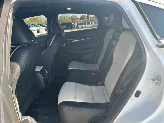 Белый Инфинити КХ, объемом двигателя 2 л и пробегом 21 тыс. км за 11800 $, фото 13 на Automoto.ua