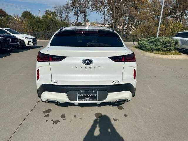 Белый Инфинити КХ, объемом двигателя 2 л и пробегом 21 тыс. км за 11800 $, фото 2 на Automoto.ua