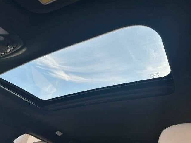 Белый Инфинити КХ, объемом двигателя 2 л и пробегом 21 тыс. км за 11800 $, фото 8 на Automoto.ua