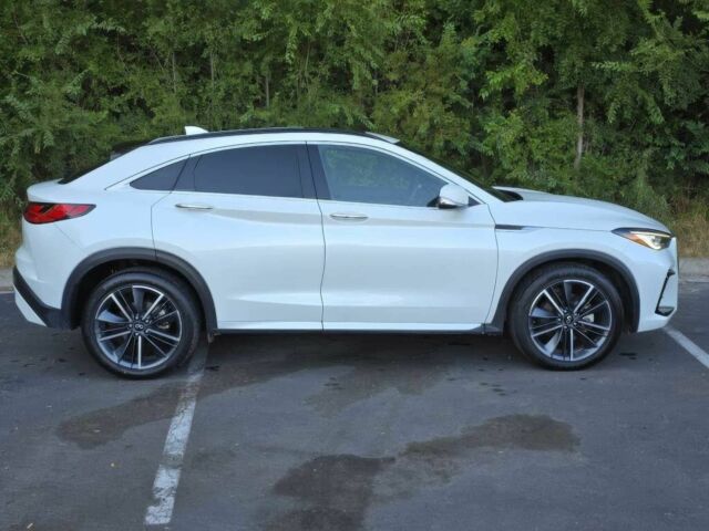 Білий Інфініті КХ, об'ємом двигуна 2 л та пробігом 11 тис. км за 10300 $, фото 7 на Automoto.ua