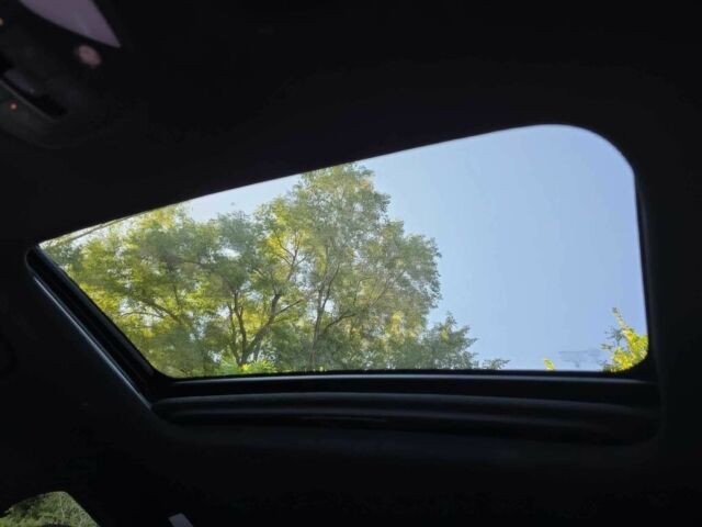 Білий Інфініті КХ, об'ємом двигуна 2 л та пробігом 11 тис. км за 10300 $, фото 11 на Automoto.ua