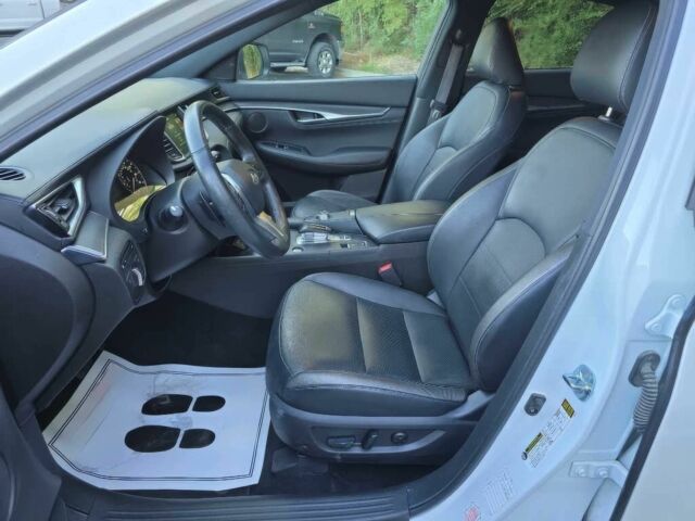 Білий Інфініті КХ, об'ємом двигуна 2 л та пробігом 11 тис. км за 10300 $, фото 10 на Automoto.ua