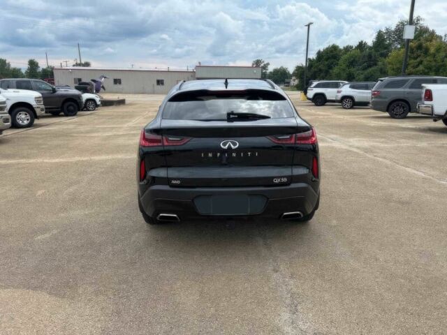 Черный Инфинити КХ, объемом двигателя 2 л и пробегом 12 тыс. км за 10300 $, фото 6 на Automoto.ua