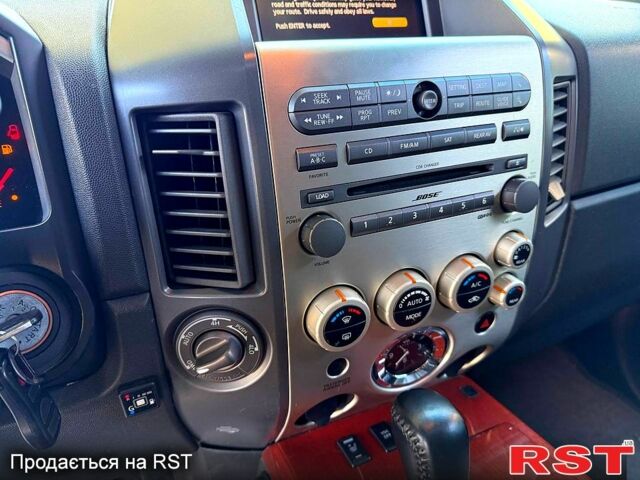 Инфинити КХ, объемом двигателя 5.6 л и пробегом 200 тыс. км за 8700 $, фото 7 на Automoto.ua