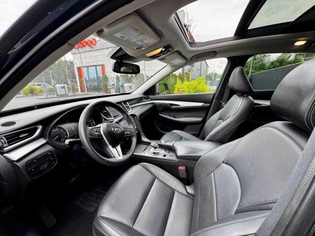 Синій Інфініті КХ, об'ємом двигуна 2 л та пробігом 108 тис. км за 16900 $, фото 3 на Automoto.ua