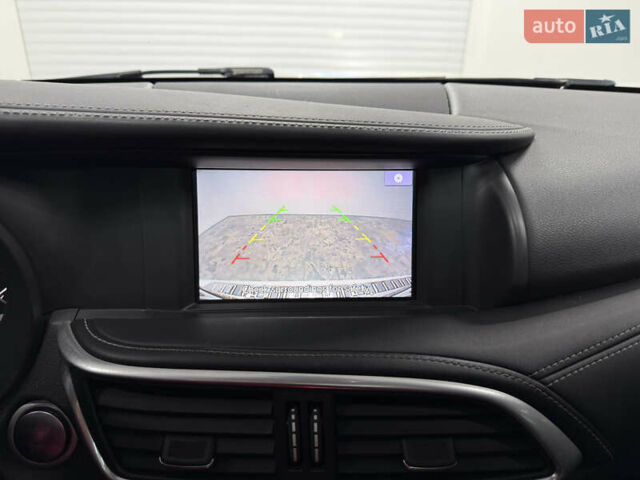 Белый Инфинити QX30, объемом двигателя 1.99 л и пробегом 74 тыс. км за 20900 $, фото 11 на Automoto.ua