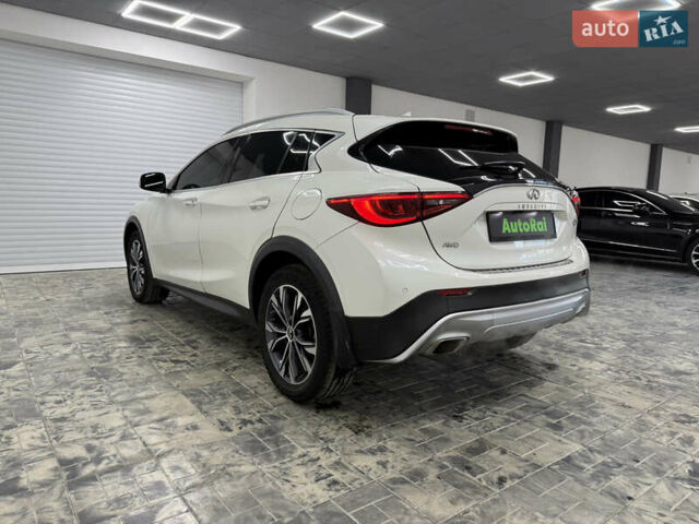 Белый Инфинити QX30, объемом двигателя 1.99 л и пробегом 74 тыс. км за 20900 $, фото 6 на Automoto.ua