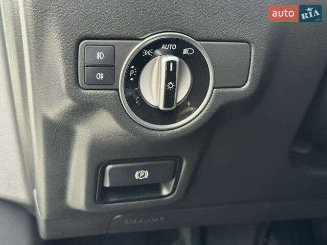 Белый Инфинити QX30, объемом двигателя 2 л и пробегом 87 тыс. км за 18199 $, фото 18 на Automoto.ua