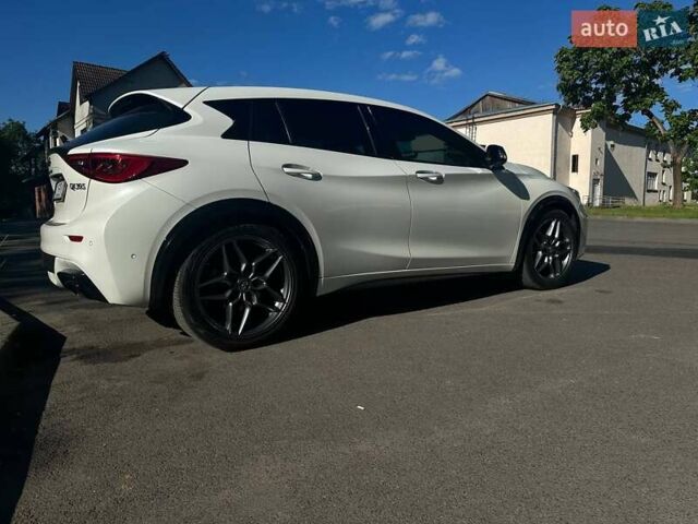 Белый Инфинити QX30, объемом двигателя 1.99 л и пробегом 48 тыс. км за 22700 $, фото 11 на Automoto.ua