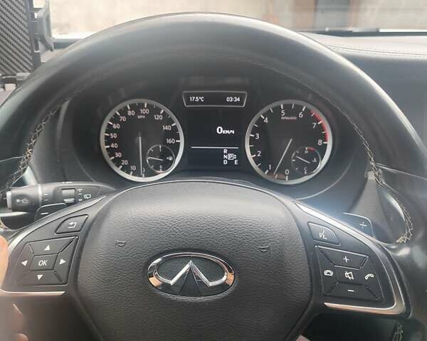 Белый Инфинити QX30, объемом двигателя 1.99 л и пробегом 140 тыс. км за 19500 $, фото 9 на Automoto.ua