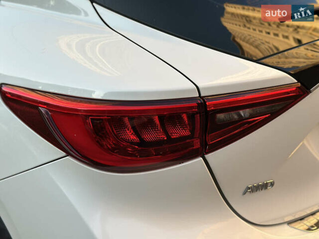 Белый Инфинити QX30, объемом двигателя 1.99 л и пробегом 74 тыс. км за 22800 $, фото 28 на Automoto.ua