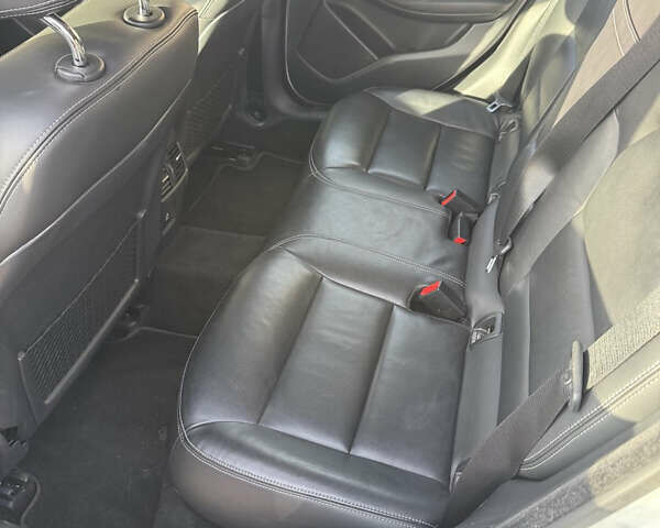 Білий Інфініті QX30, об'ємом двигуна 1.99 л та пробігом 54 тис. км за 19000 $, фото 9 на Automoto.ua