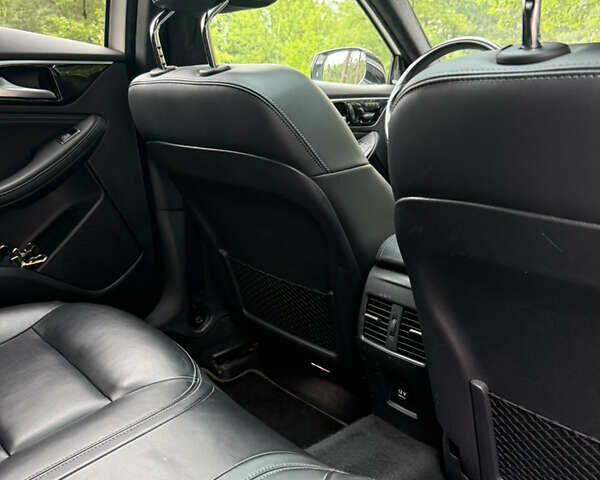 Білий Інфініті QX30, об'ємом двигуна 1.99 л та пробігом 113 тис. км за 19000 $, фото 24 на Automoto.ua