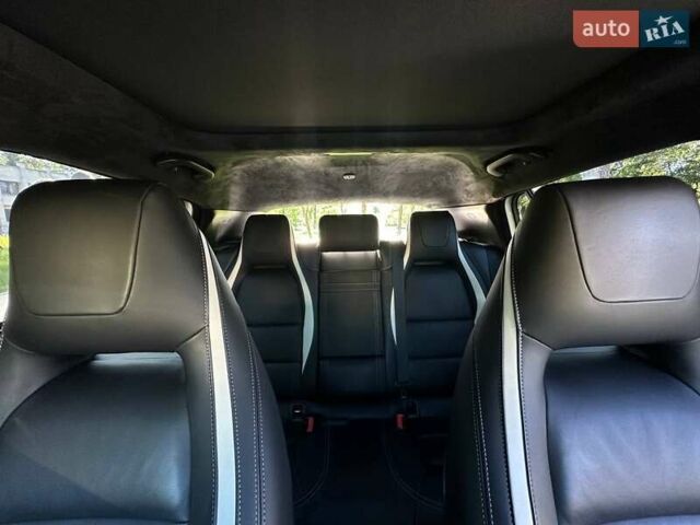 Белый Инфинити QX30, объемом двигателя 1.99 л и пробегом 48 тыс. км за 22700 $, фото 25 на Automoto.ua