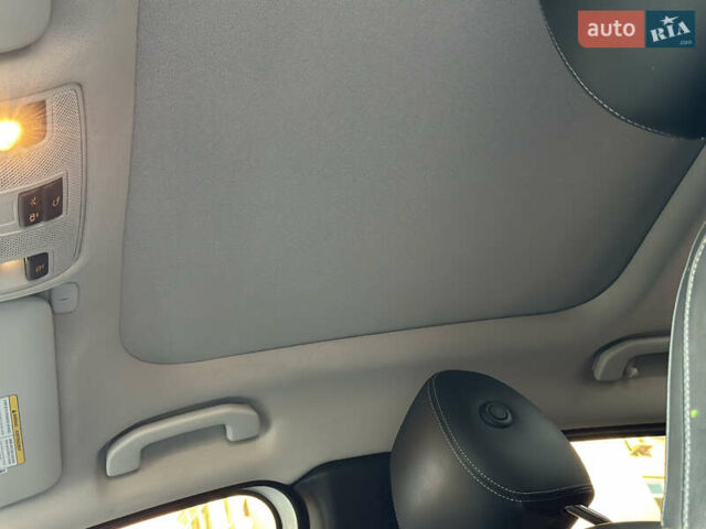 Белый Инфинити QX30, объемом двигателя 1.99 л и пробегом 74 тыс. км за 22800 $, фото 19 на Automoto.ua