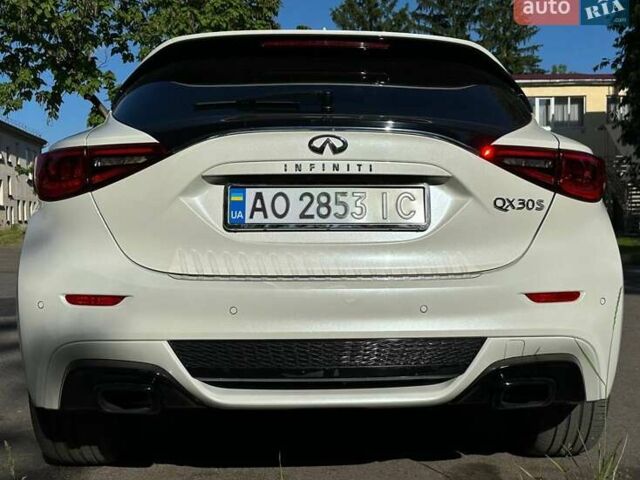 Белый Инфинити QX30, объемом двигателя 1.99 л и пробегом 48 тыс. км за 22700 $, фото 6 на Automoto.ua