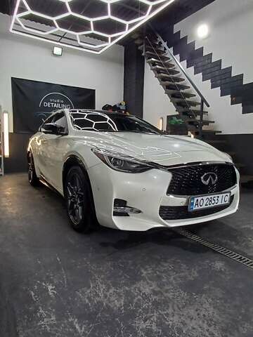 Белый Инфинити QX30, объемом двигателя 1.99 л и пробегом 48 тыс. км за 22700 $, фото 20 на Automoto.ua