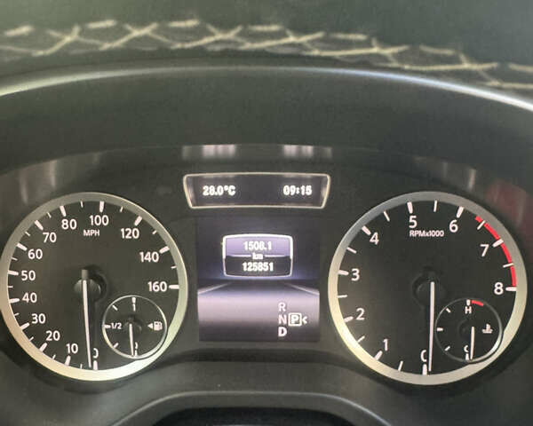 Белый Инфинити QX30, объемом двигателя 1.99 л и пробегом 125 тыс. км за 14950 $, фото 9 на Automoto.ua