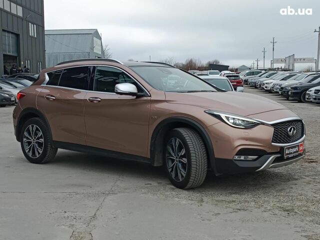 Бежевый Инфинити QX30, объемом двигателя 2 л и пробегом 103 тыс. км за 21750 $, фото 2 на Automoto.ua