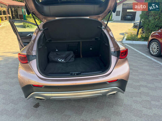 Бежевый Инфинити QX30, объемом двигателя 2 л и пробегом 98 тыс. км за 23000 $, фото 15 на Automoto.ua