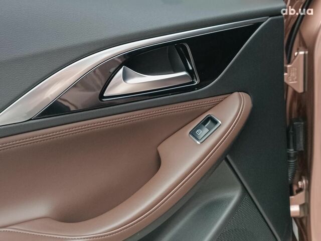 Бежевый Инфинити QX30, объемом двигателя 2 л и пробегом 103 тыс. км за 21750 $, фото 48 на Automoto.ua