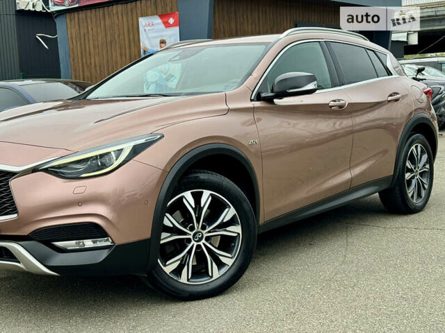 Бежевий Інфініті QX30, об'ємом двигуна 2 л та пробігом 79 тис. км за 18500 $, фото 59 на Automoto.ua