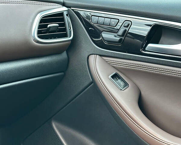 Бежевый Инфинити QX30, объемом двигателя 1.99 л и пробегом 54 тыс. км за 22200 $, фото 23 на Automoto.ua