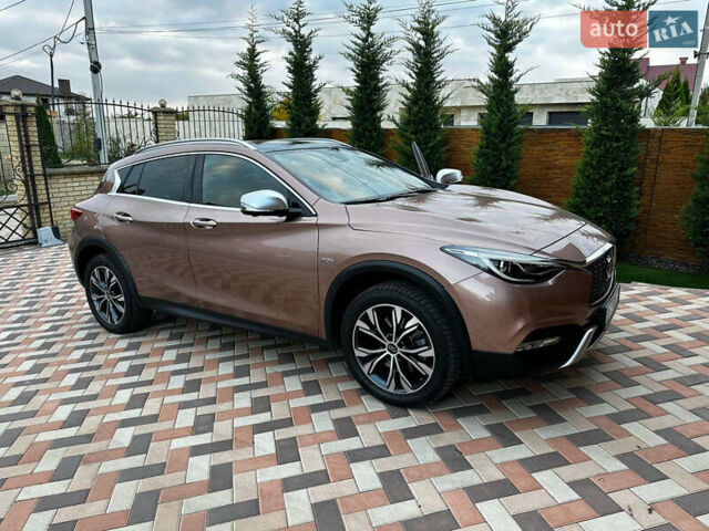 Бежевый Инфинити QX30, объемом двигателя 1.99 л и пробегом 54 тыс. км за 22200 $, фото 7 на Automoto.ua