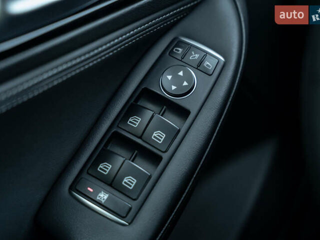 Инфинити QX30 2016 в Черновцах на Automoto.ua Черный Инфинити QX30, объемом двигателя 1.99 л и пробегом 122 тыс. км за 16900 $, фото 17 на Automoto.ua