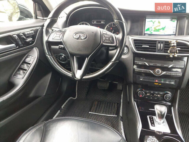 Черный Инфинити QX30, объемом двигателя 2 л и пробегом 150 тыс. км за 16500 $, фото 14 на Automoto.ua