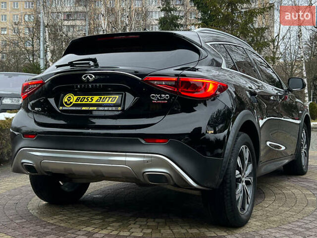 Черный Инфинити QX30, объемом двигателя 1.99 л и пробегом 70 тыс. км за 14200 $, фото 6 на Automoto.ua