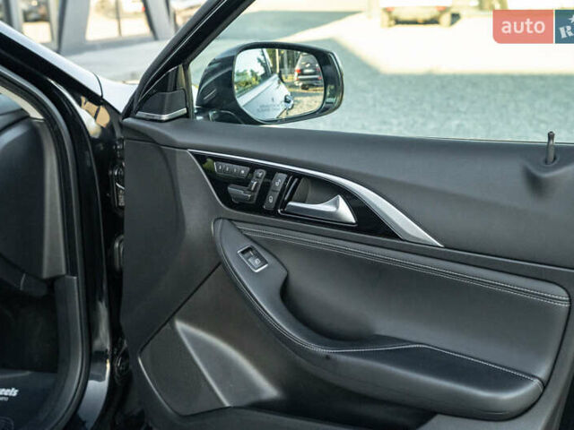 Инфинити QX30 2016 в Черновцах на Automoto.ua Черный Инфинити QX30, объемом двигателя 1.99 л и пробегом 122 тыс. км за 16900 $, фото 38 на Automoto.ua