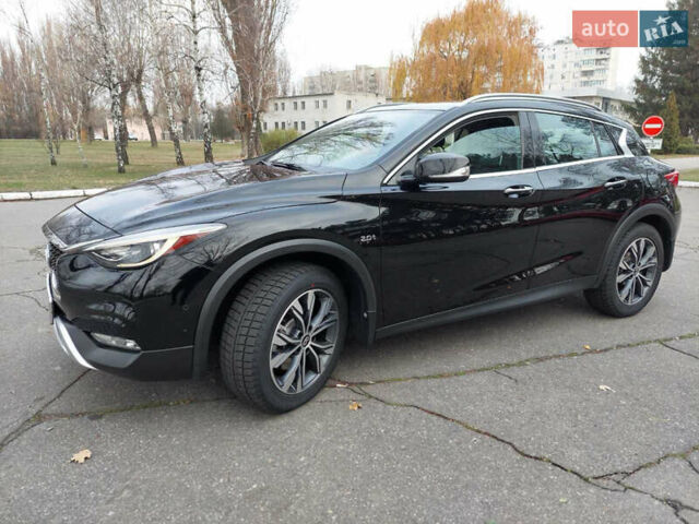 Черный Инфинити QX30, объемом двигателя 2 л и пробегом 150 тыс. км за 16500 $, фото 7 на Automoto.ua