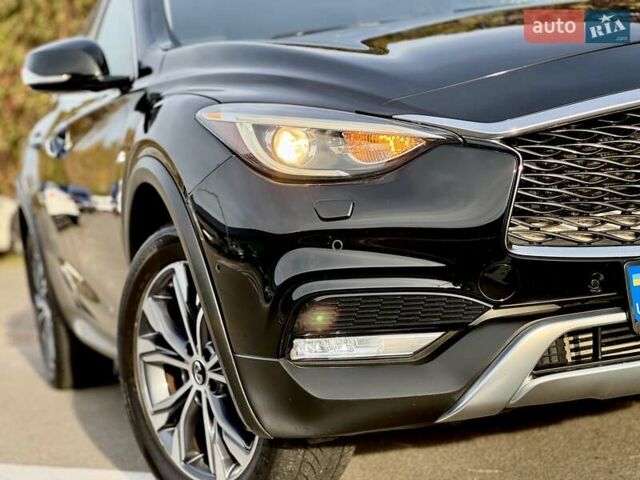 Черный Инфинити QX30, объемом двигателя 1.99 л и пробегом 162 тыс. км за 15500 $, фото 11 на Automoto.ua